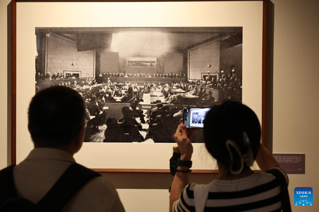Art exhibition highlighting war against Japanese aggression opens in Shanghai
