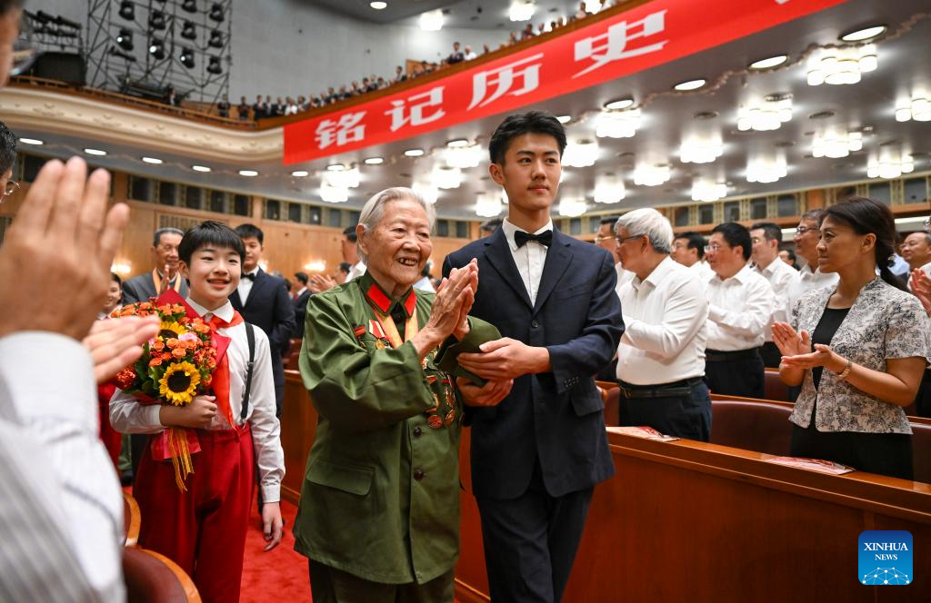 Grand cultural gala staged in Beijing to mark 80th anniversary of victory against Japanese aggression, fascism