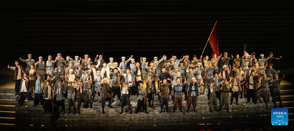 Grand cultural gala staged in Beijing to mark 80th anniversary of victory against Japanese aggression, fascism