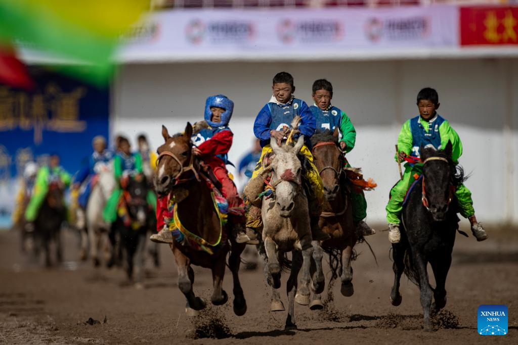 A glimpse of traditional horse racing festival in Nagqu, China's Xizang