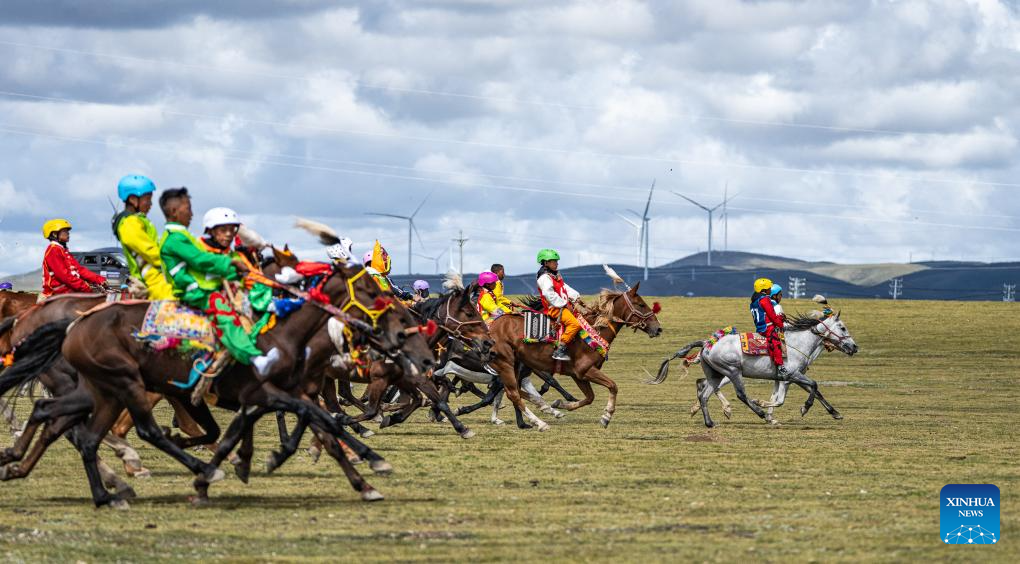 A glimpse of traditional horse racing festival in Nagqu, China's Xizang