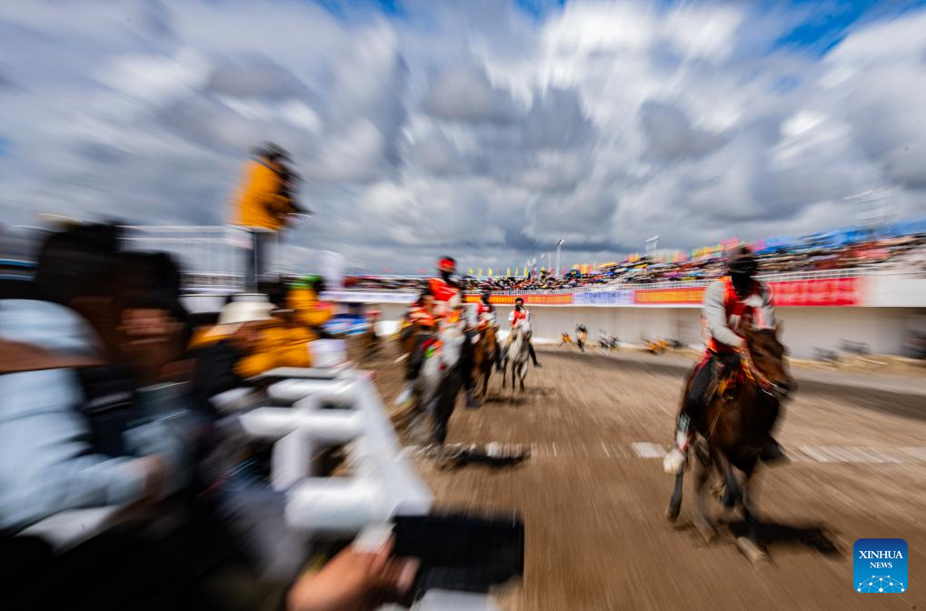 A glimpse of traditional horse racing festival in Nagqu, China's Xizang