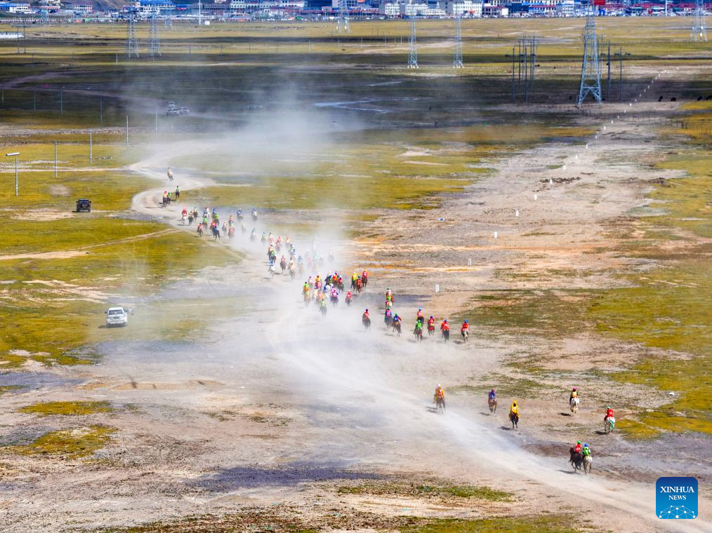 A glimpse of traditional horse racing festival in Nagqu, China's Xizang