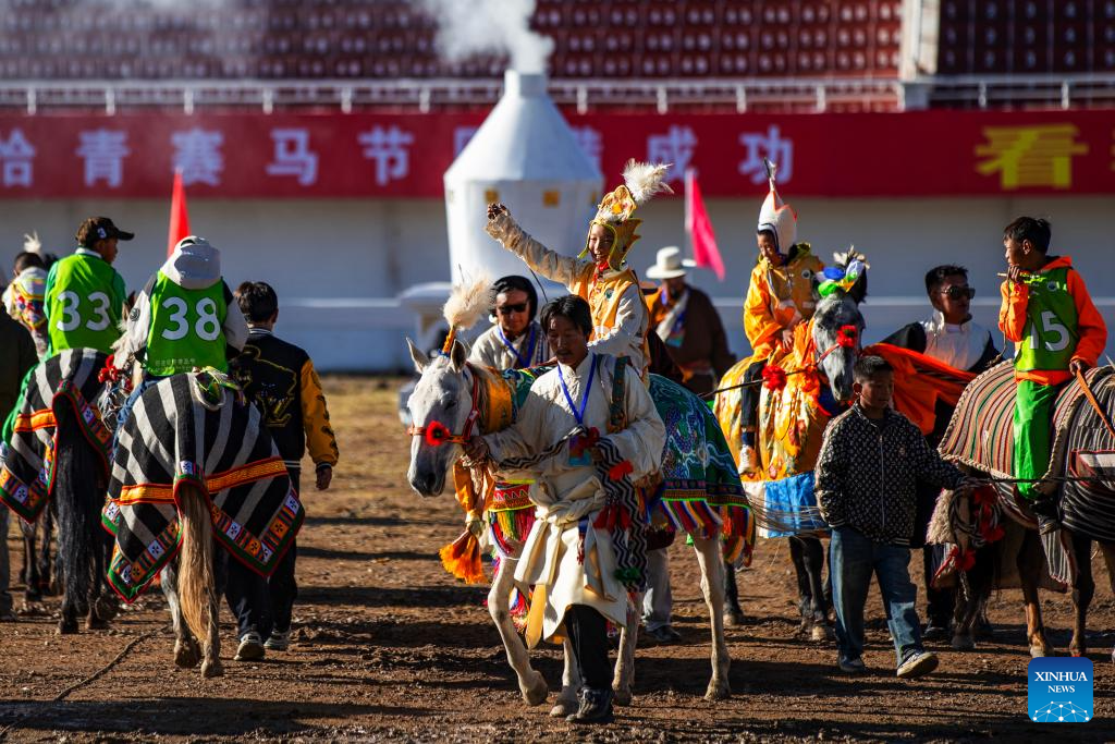 A glimpse of traditional horse racing festival in Nagqu, China's Xizang