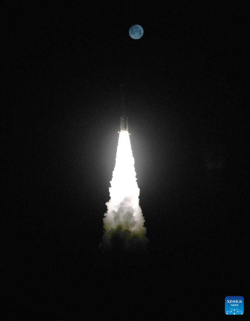China launches new remote sensing satellite group