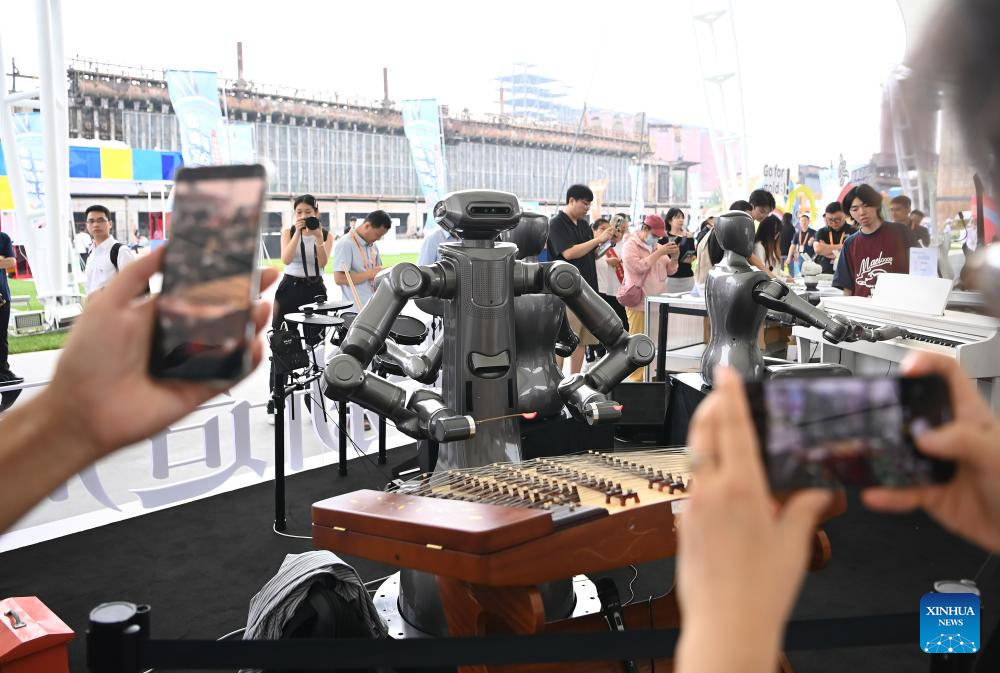 High-tech products exhibited at CIFTIS in Beijing