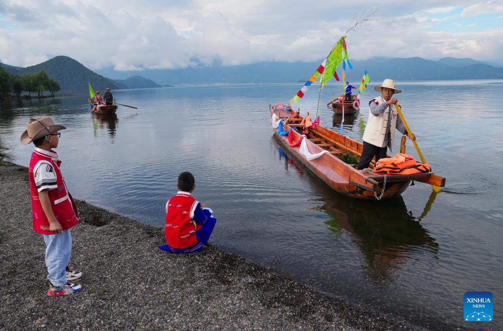 First mountain and lake circling festival of Lugu Lake kicks off in China's Sichuan