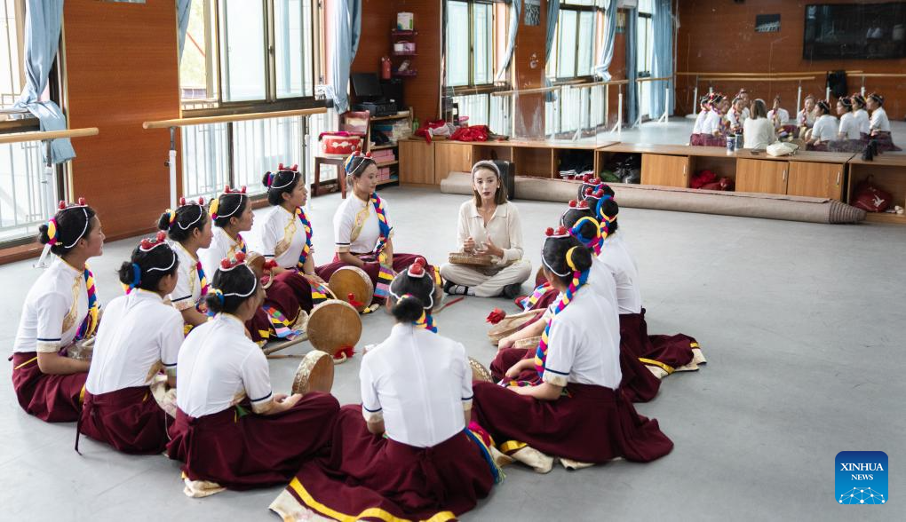 Reba Dance added to regular curriculum in Lhasa, China's Xizang