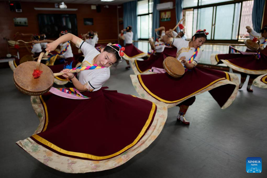 Reba Dance added to regular curriculum in Lhasa, China's Xizang