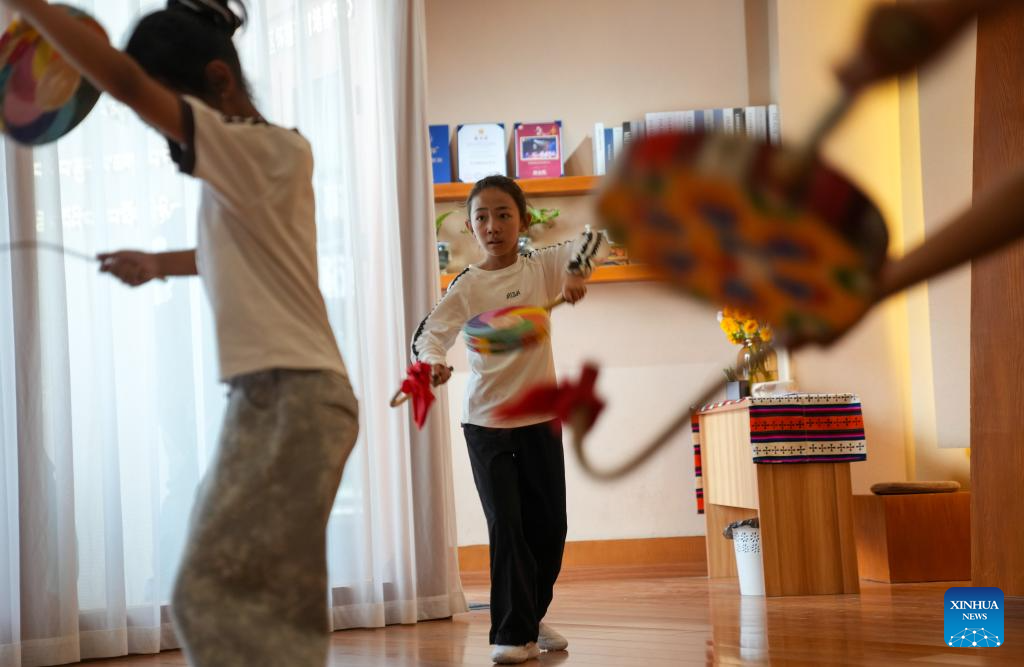 Reba Dance added to regular curriculum in Lhasa, China's Xizang