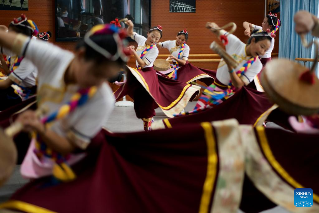 Reba Dance added to regular curriculum in Lhasa, China's Xizang