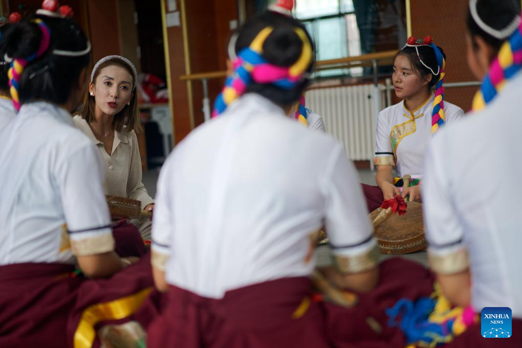 Reba Dance added to regular curriculum in Lhasa, China's Xizang