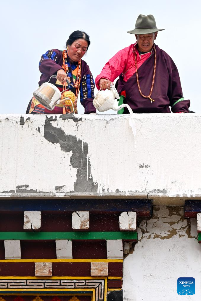 Whitewashing cultural week starts in Xiangcheng, China's Sichuan