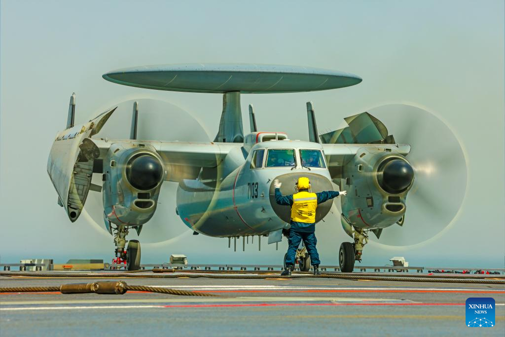 Three types of aircraft complete electromagnetic catapult-assisted takeoffs, landings on China's carrier Fujian