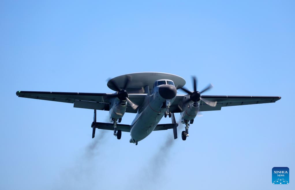 Three types of aircraft complete electromagnetic catapult-assisted takeoffs, landings on China's carrier Fujian