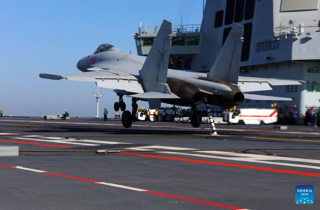 Three types of aircraft complete electromagnetic catapult-assisted takeoffs, landings on China's carrier Fujian