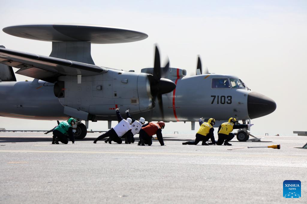 Three types of aircraft complete electromagnetic catapult-assisted takeoffs, landings on China's carrier Fujian