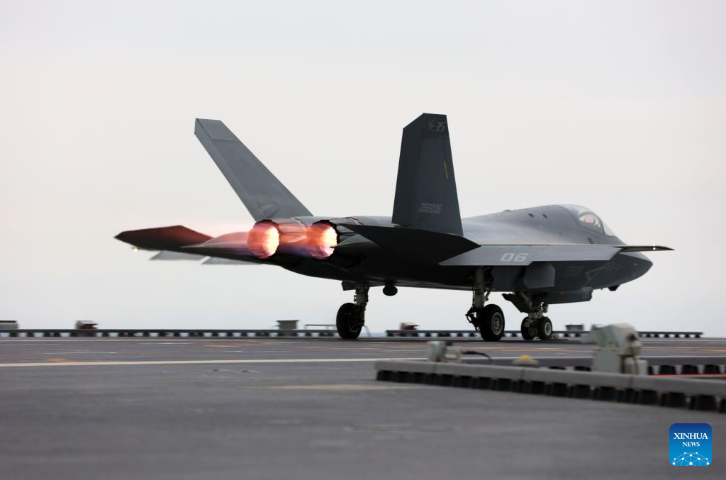 Three types of aircraft complete electromagnetic catapult-assisted takeoffs, landings on China's carrier Fujian