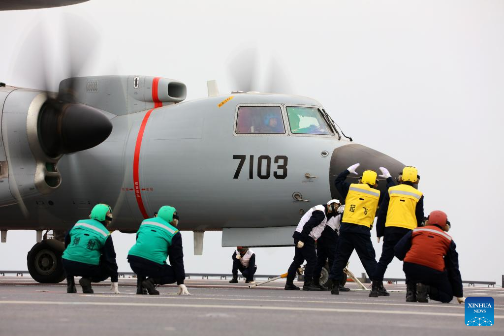 Three types of aircraft complete electromagnetic catapult-assisted takeoffs, landings on China's carrier Fujian