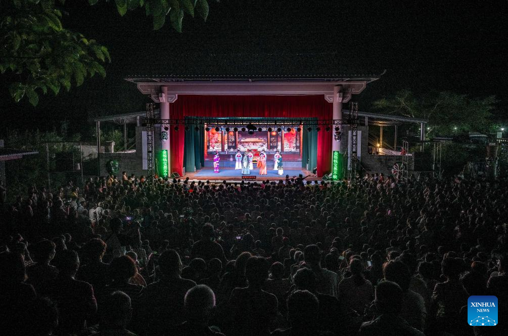 Dazhipo Qiong Opera cultural season begins in China's Hainan