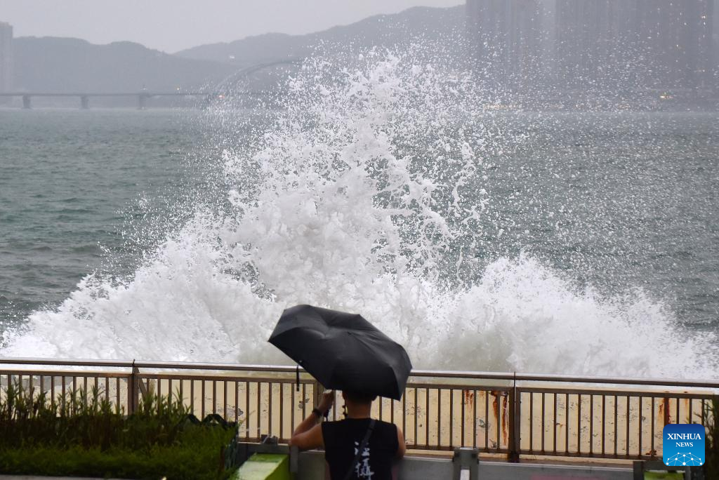 Hong Kong issues No. 8 typhoon signal as Ragasa draws near