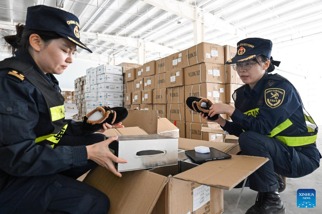 Xinjiang forges ahead as gateway for opening up