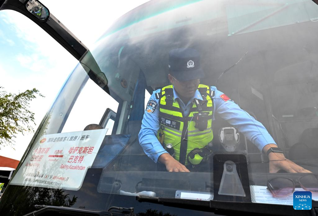 Xinjiang forges ahead as gateway for opening up