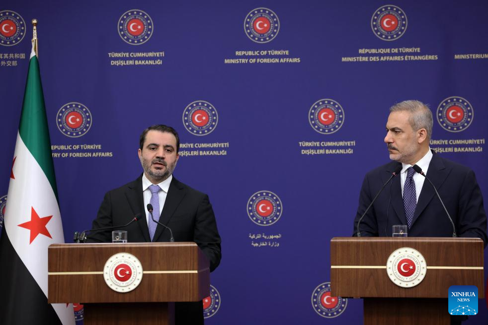Syria's foreign affairs chief urges Kurdish forces to implement March agreement 