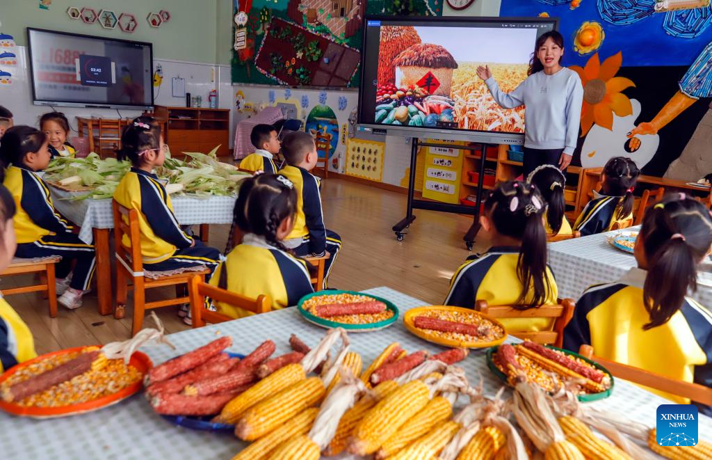 Theme events carried out across China to mark upcoming World Food Day