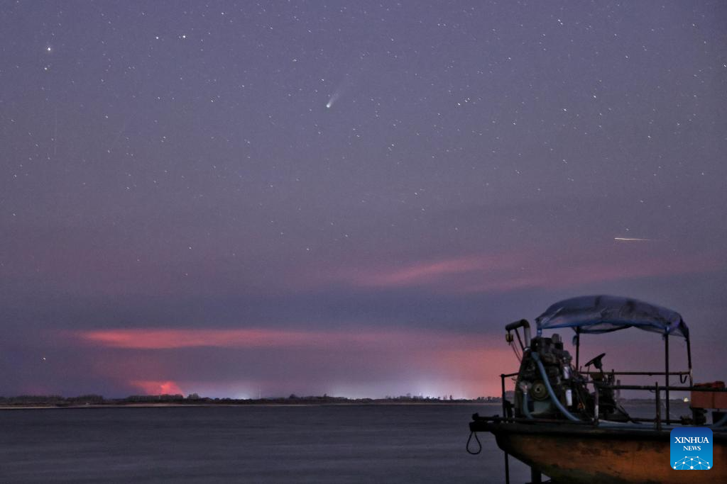 View of comet C/2025 A6 (Lemmon) in sky over Heilongjiang