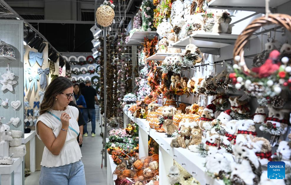 Canton Fair attracts record global buyers