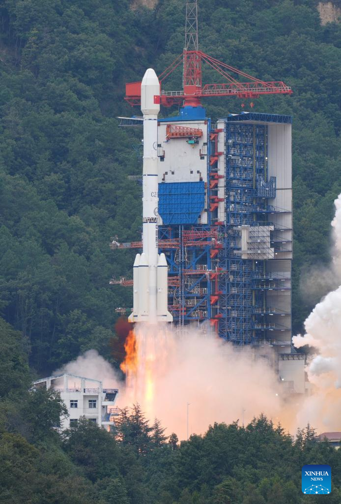 China successfully launches new satellite China successfully launches new satellite