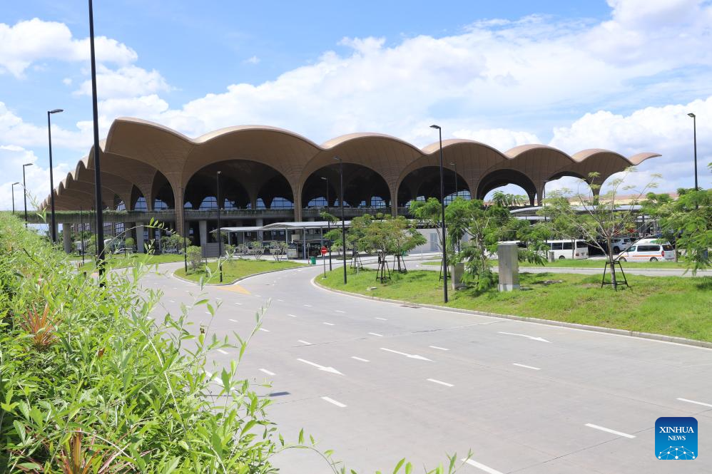 Cambodian PM opens biggest new airport as kingdom expands air network