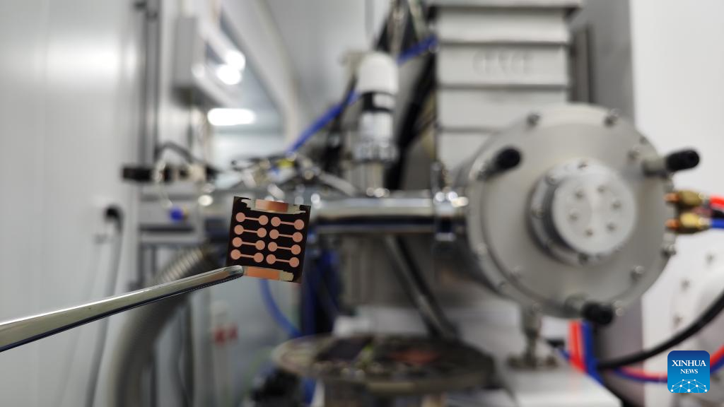 Chinese research team sets efficiency record for next-generation solar cells