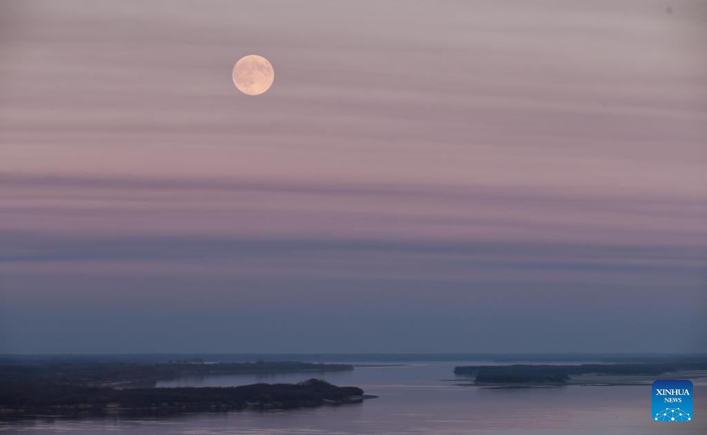 Full moon observed across China