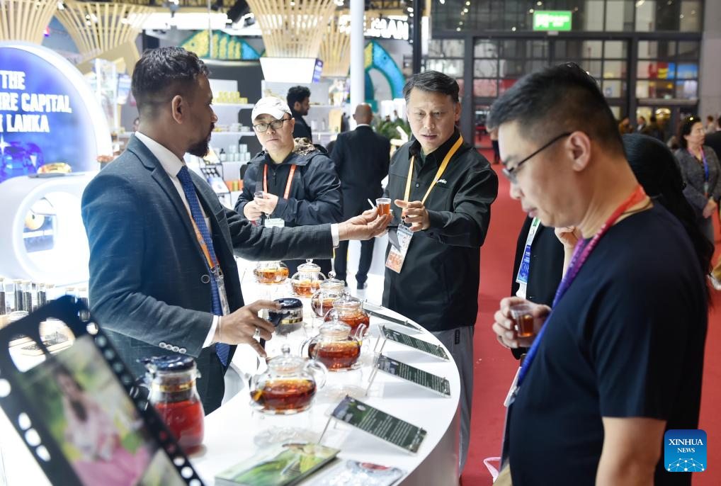 8th CIIE opens in Shanghai with record high number of exhibitors