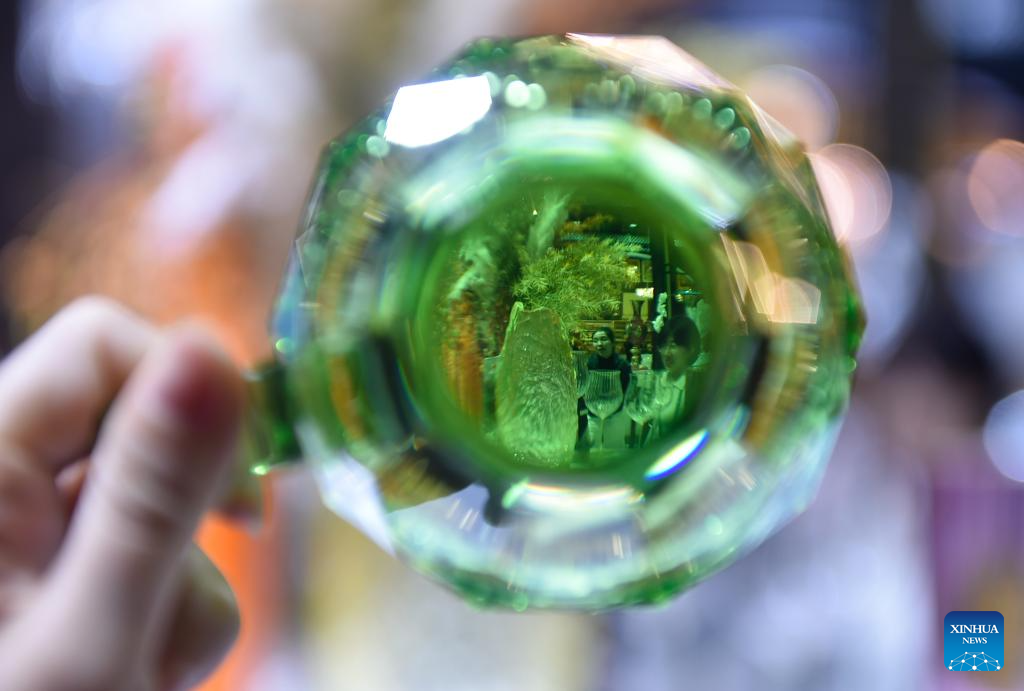 8th CIIE opens in Shanghai with record high number of exhibitors