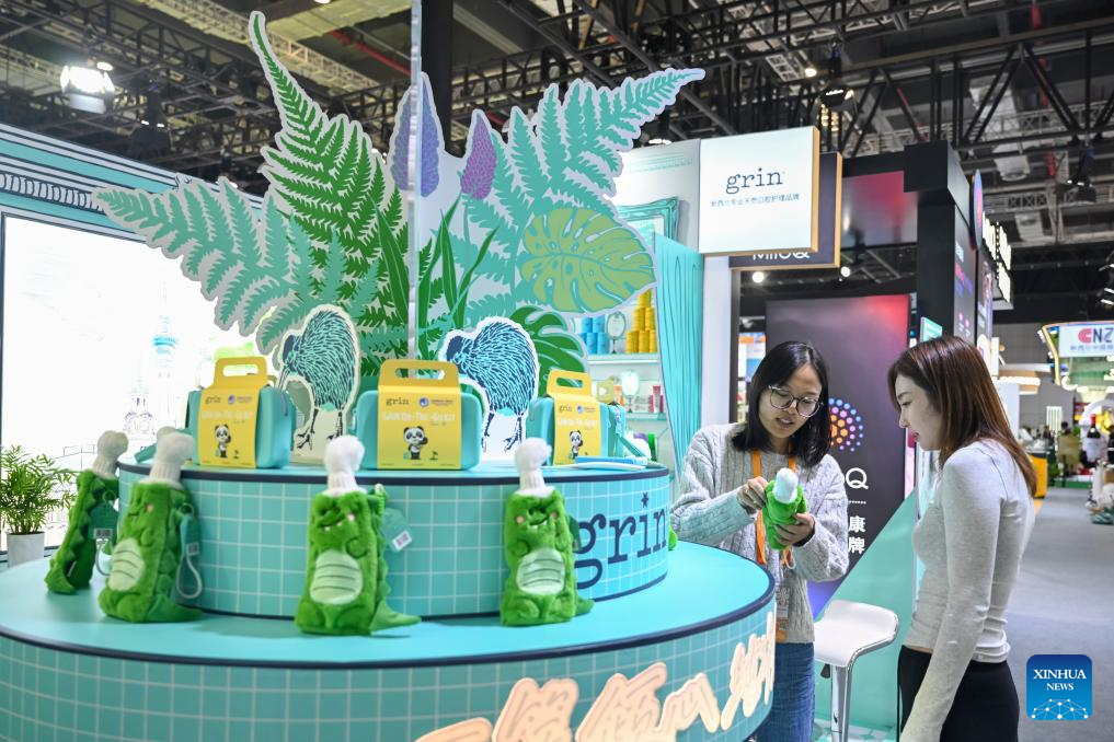 8th CIIE opens in Shanghai with record high number of exhibitors