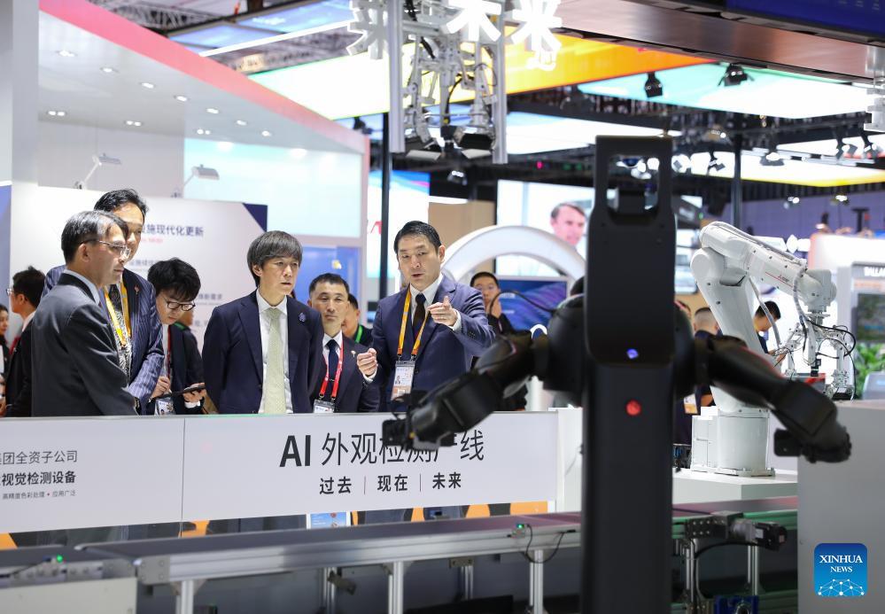 8th CIIE opens in Shanghai with record high number of exhibitors