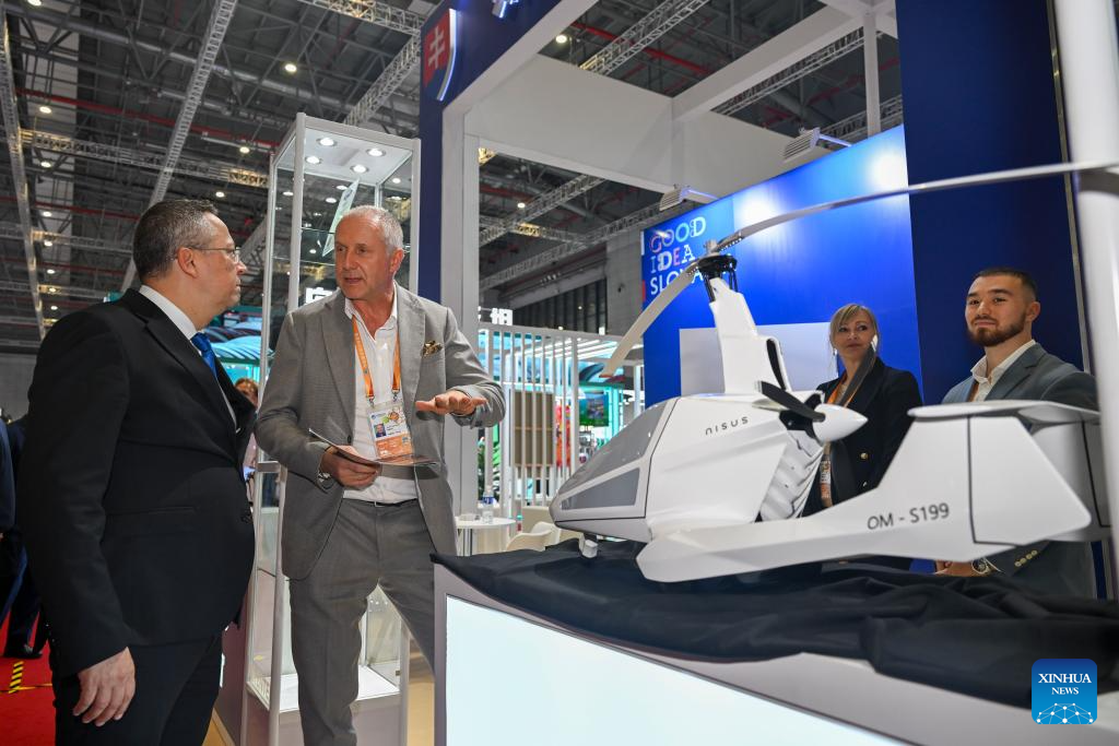 8th CIIE opens in Shanghai with record high number of exhibitors
