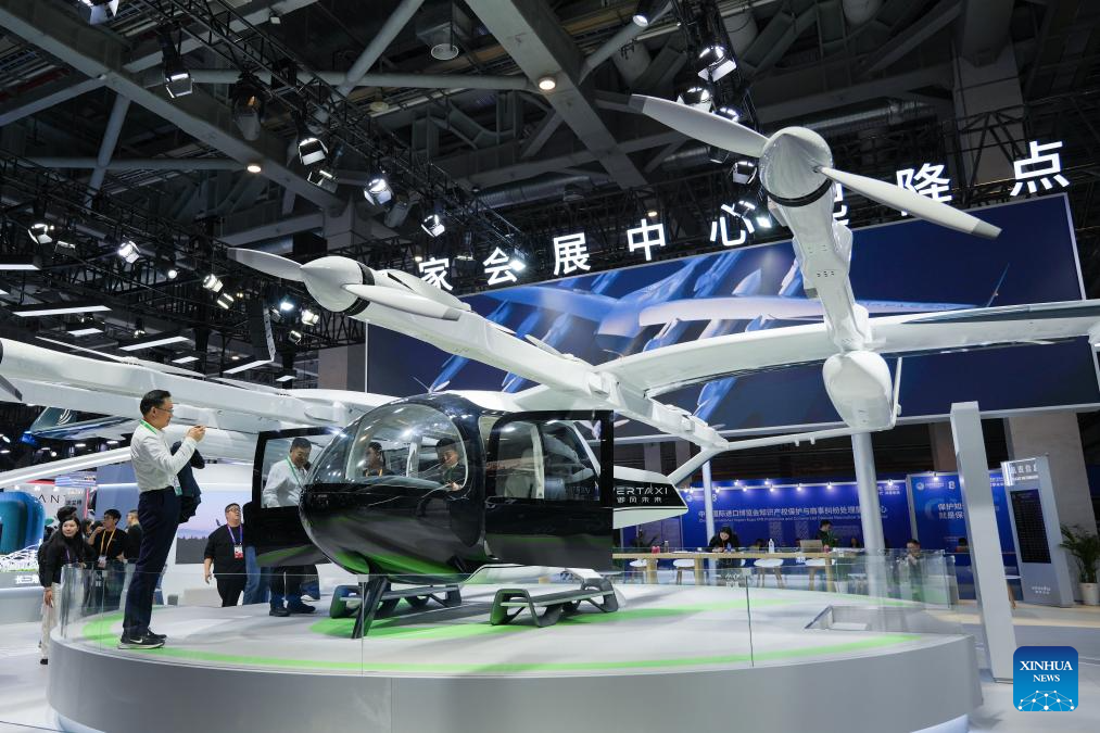 8th CIIE opens in Shanghai with record high number of exhibitors