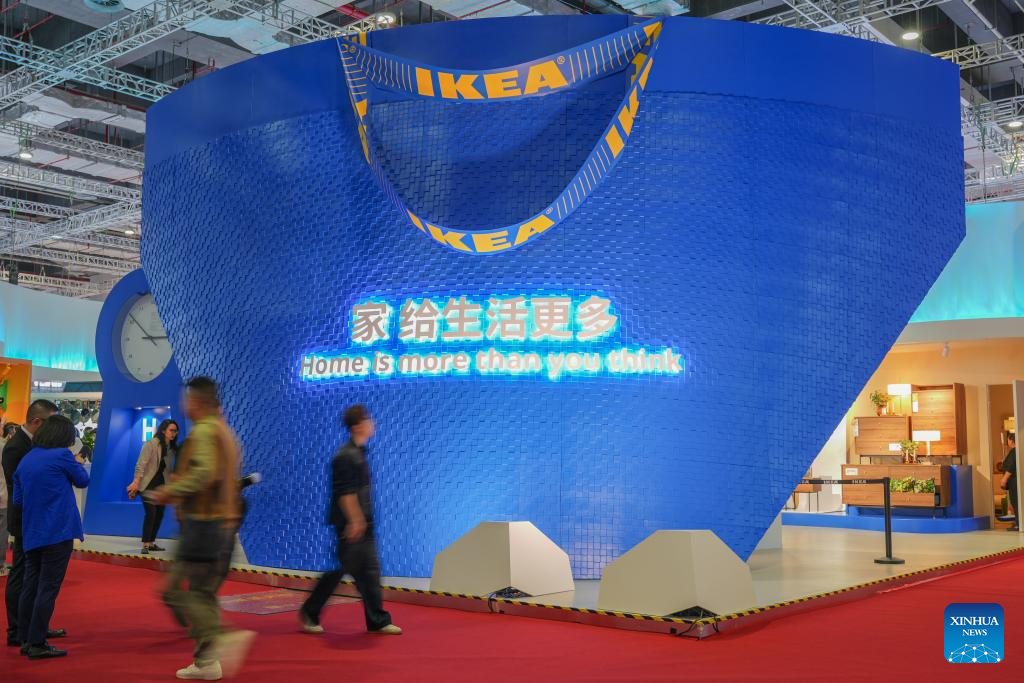 8th CIIE opens in Shanghai with record high number of exhibitors