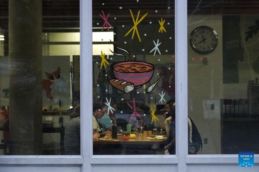 U.S. records longest gov't shutdown in history as it enters Day 36