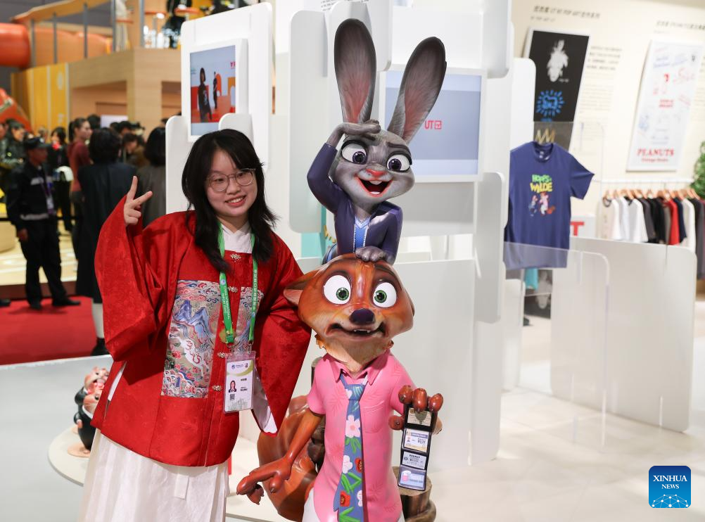 New products make debut at 8th CIIE in Shanghai