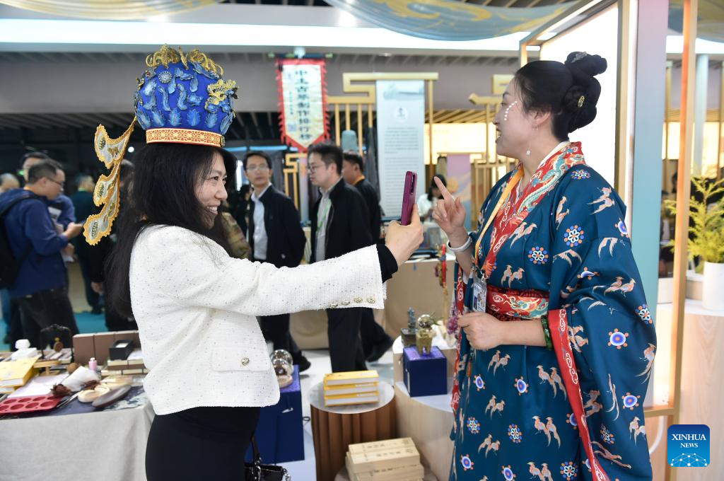 CIIE promotes exchange of cultures, ideas between China and world
