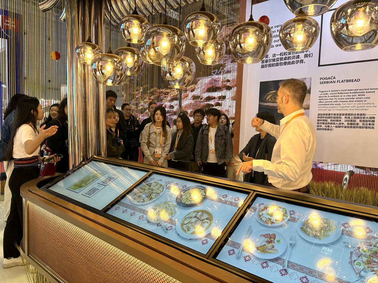 Serbia makes 8th appearance at CIIE, drawing crowds with unique traditional design and cuisine Serbia makes 8th appearance at CIIE, drawing crowds with unique traditional design and cuisine