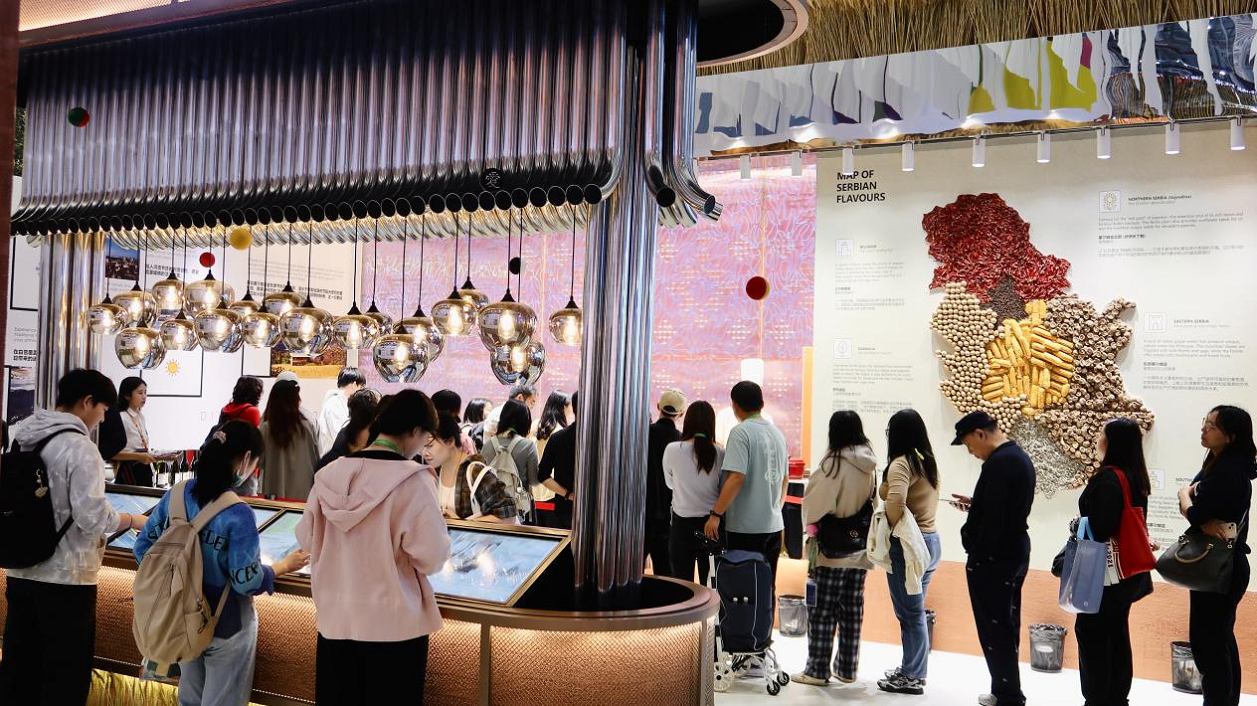 Serbia makes 8th appearance at CIIE, drawing crowds with unique traditional design and cuisine Serbia makes 8th appearance at CIIE, drawing crowds with unique traditional design and cuisine