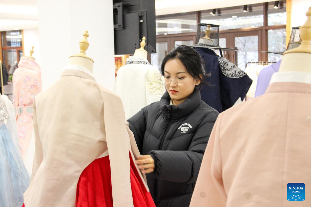 China's G331 national highway brings vitality to local area