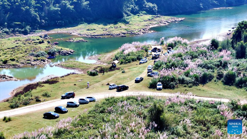 Early winter scenery across China