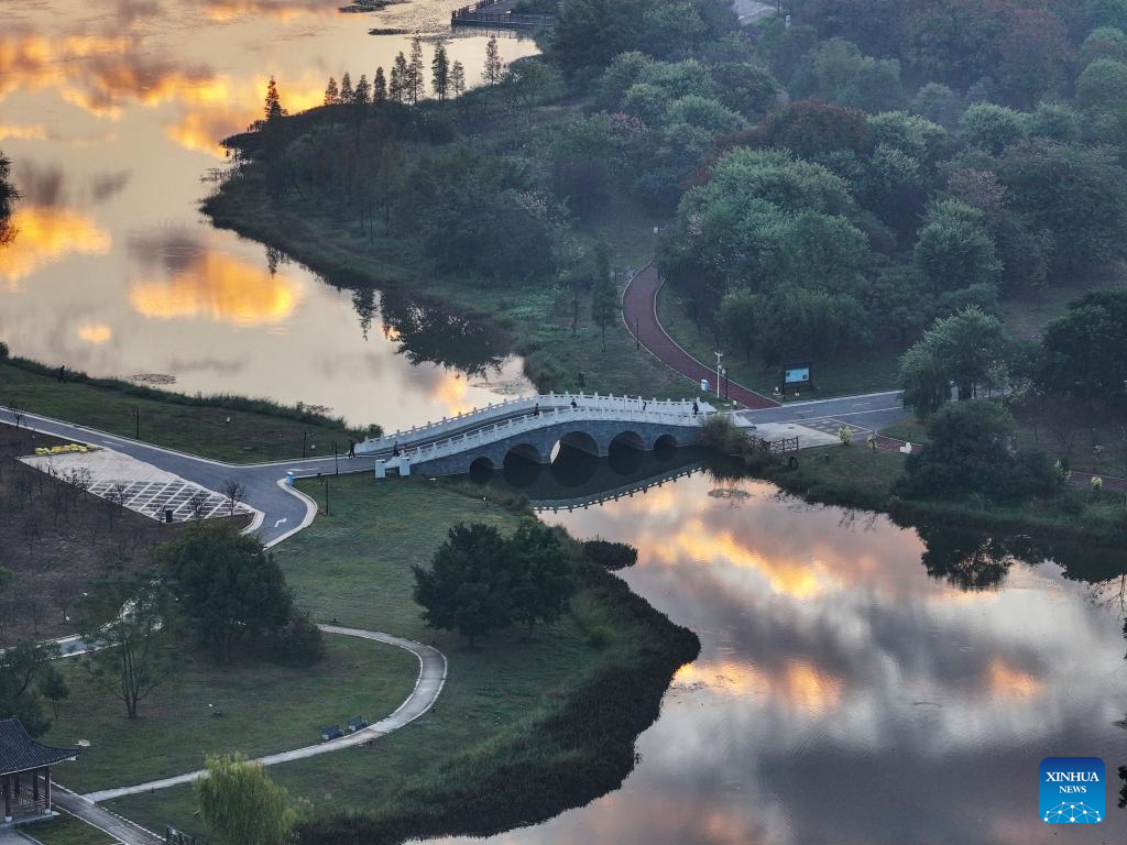 Early winter scenery across China